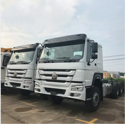 Sinotruk Used et Tractor Truck Trailer 6*4 avec transmission manuelle