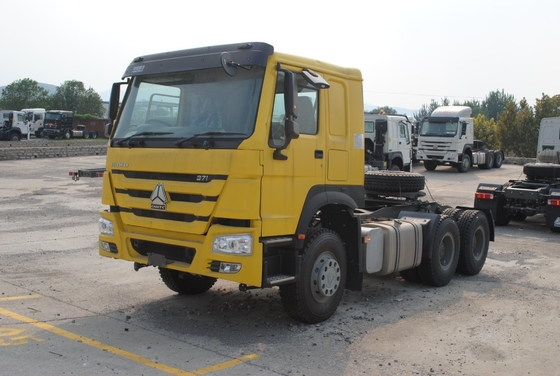 Vendre un camion-tracteur Sinotruk avec la norme d'émission Euro 2 5600x2300x1500