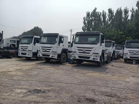 10 roues de tracteur utilisé HOWO Truck Head 376-420HP avec conception de pneus sans tube