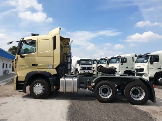 Camion à décharges de 21 à 30 tonnes et camion tracteur d'occasion