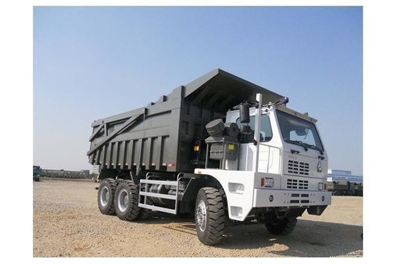 Conception de pneus radiaux Sinotruk 6X4 RC Camion à bascule 60 tonnes Camion à ordures La solution parfaite