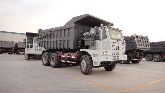 Conception de pneus radiaux Sinotruk 6X4 RC Camion à bascule 60 tonnes Camion à ordures La solution parfaite