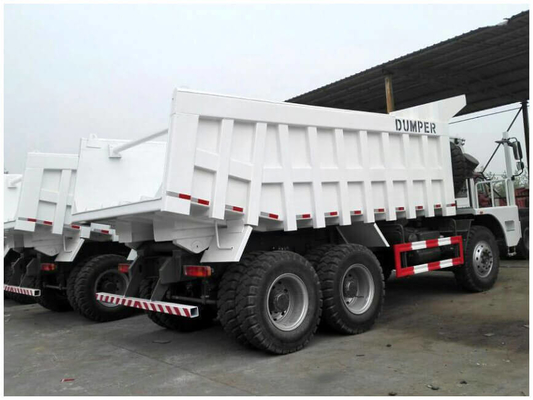 Conception de pneus radiaux Sinotruk 6X4 RC Camion à bascule 60 tonnes Camion à ordures La solution parfaite