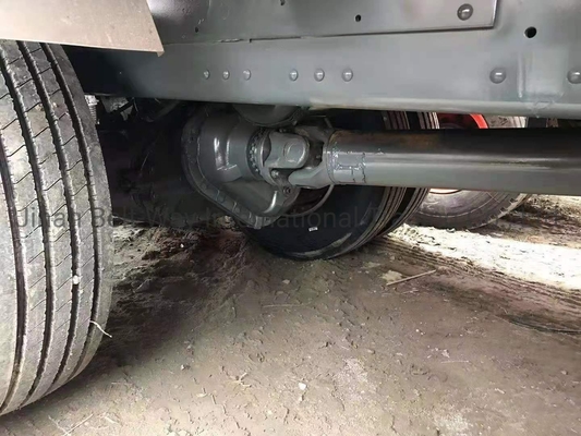 Vendez des camions à décharge Sinotruk HOWO 6X4 avec certification ISO pneumatique et 351-450 chevaux