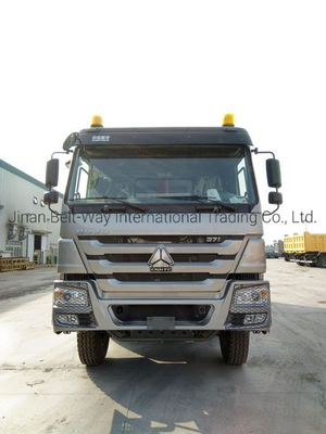Utilisé 7.3m HOWO camionneur diesel 8*4 371HP dans le délai de livraison estimé