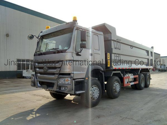 Utilisé 7.3m HOWO camionneur diesel 8*4 371HP dans le délai de livraison estimé