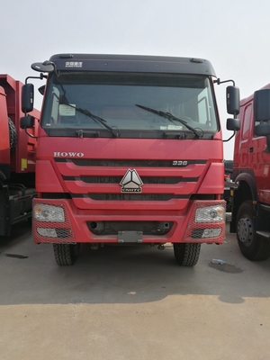 Sinotruk HOWO Camions à décharge Camions à décharge lourds 5800*2300*1500 mm avec consommation
