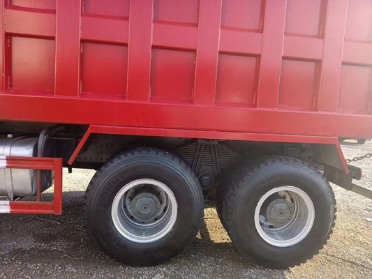 351-450 chevaux Sinotruk HOWO 336-380chevaux camion-déchargeuse à bascule avec capacité du moteur> 8L
