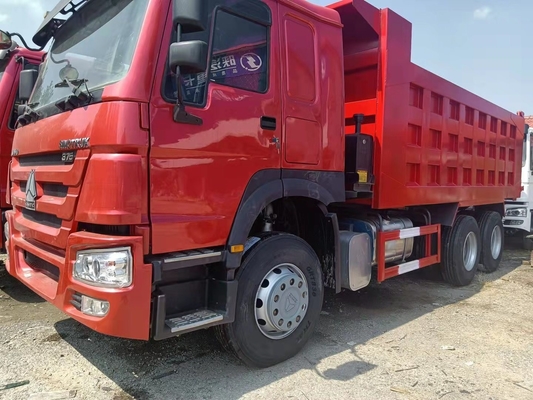 Conception de pneus sans tuyau Sinotruk HOWO 336-380HP camions de décharge avec 351-450 ch