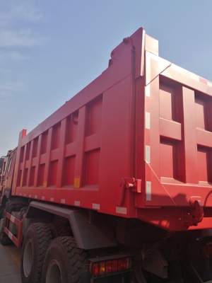 Capacité de charge de 21 à 30 tonnes 35 à 450 chevaux Puissance de 20 mètres cubes