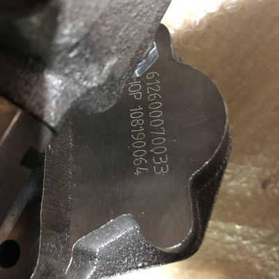 Sinotruk HOWO Deutz pompe à huile pour tracteur Az1500070021A Adapté aux exigences du client