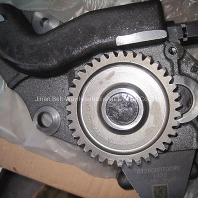 Pièces détachées de camions FAW Weichai Wd618 pompe à huile 612600070299 avec performance automatique