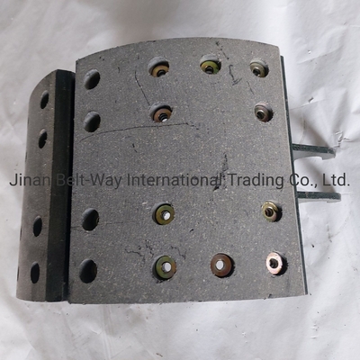 Chaussures de freinage pour camions Sinotruk HOWO Wg9761340104-3 avec pièces du système de conduite de l'essieu avant