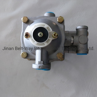 Valve de commande de remorque Wg9000360180 pour Sinotruk HOWO Truck Parts sur le marché de l'Asie du Sud
